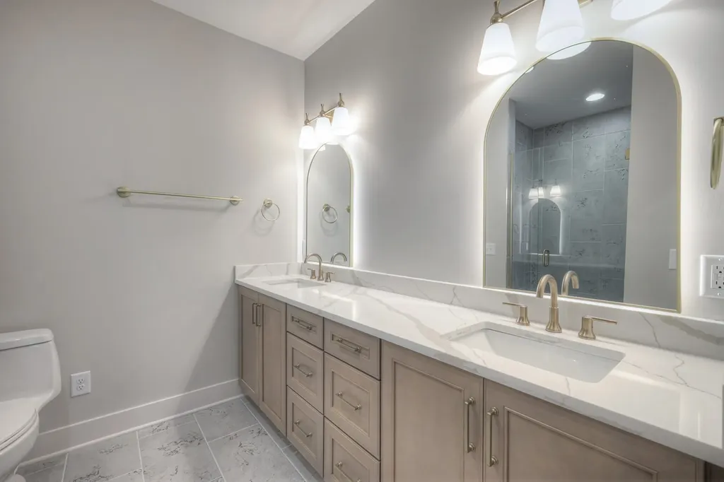821B Acklen Avenue Nashville TN 37203
