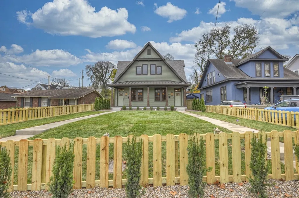 821B Acklen Avenue Nashville TN 37203