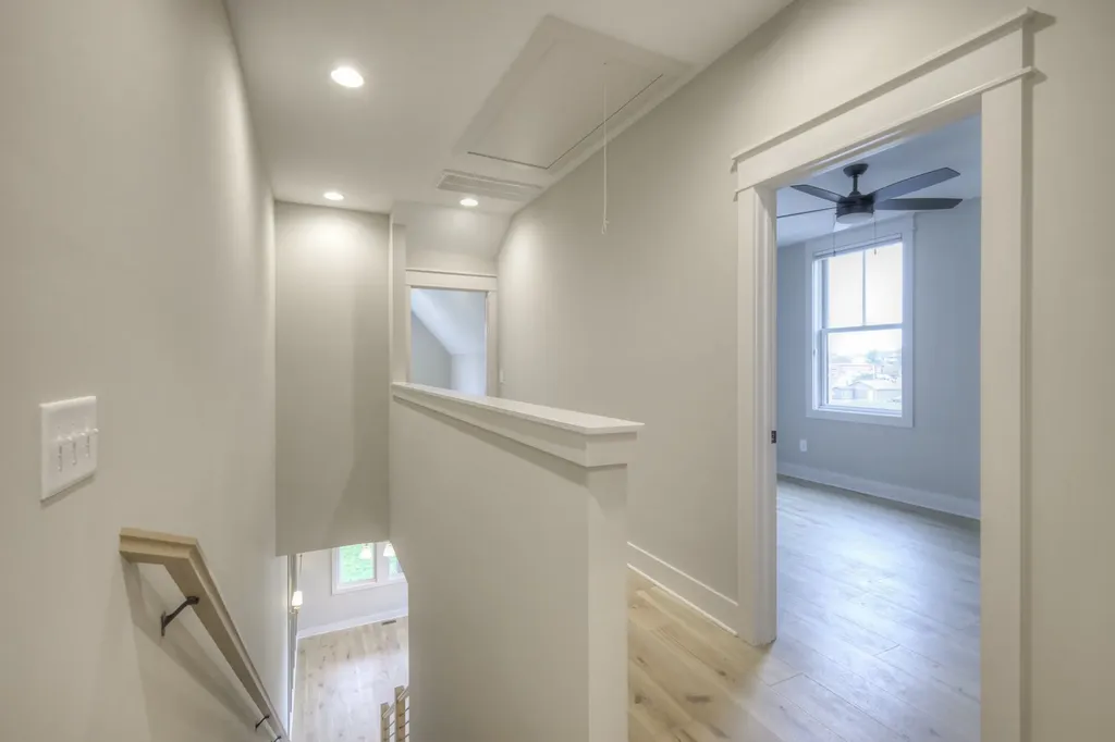 821B Acklen Avenue Nashville TN 37203