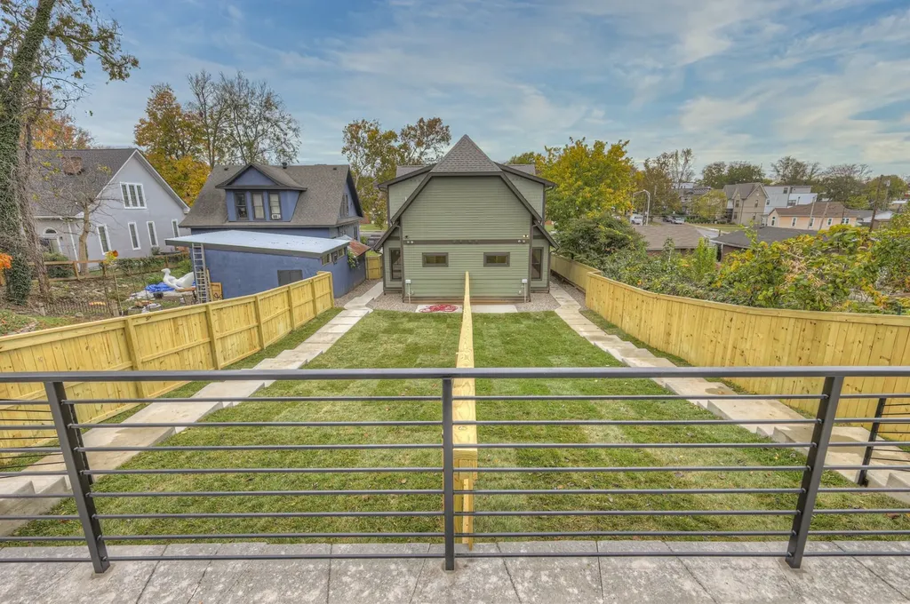 821B Acklen Avenue Nashville TN 37203