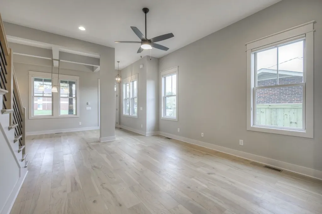 821B Acklen Avenue Nashville TN 37203