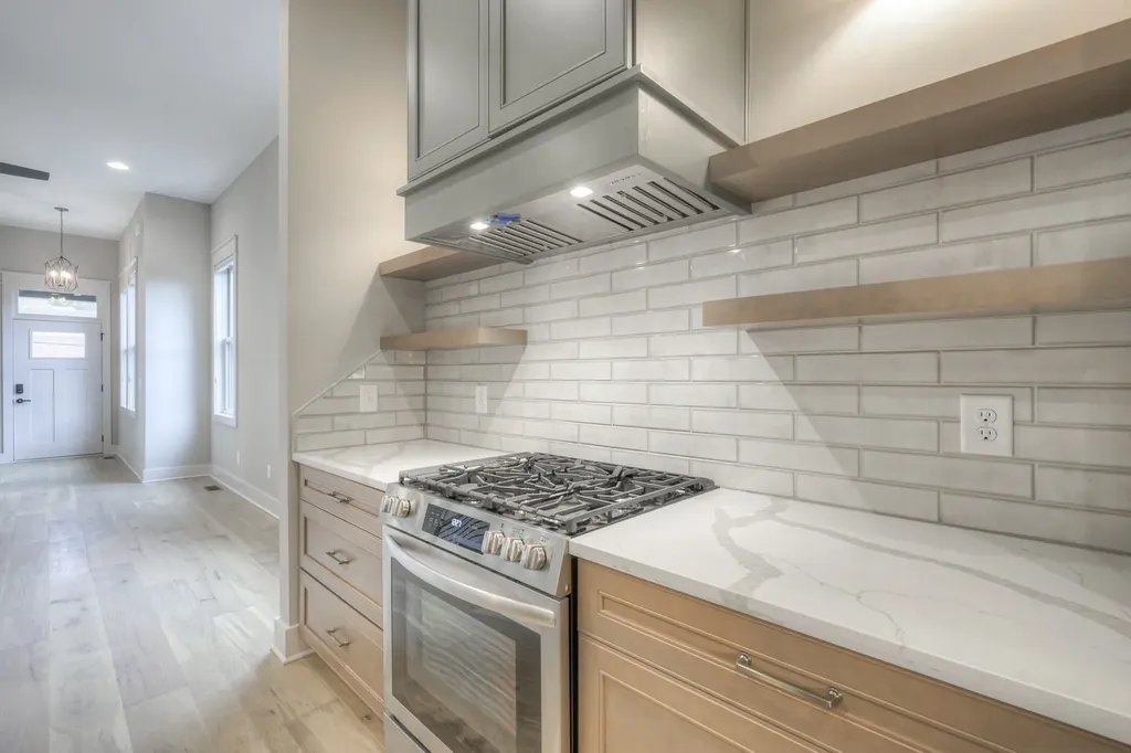 821B Acklen Avenue Nashville TN 37203