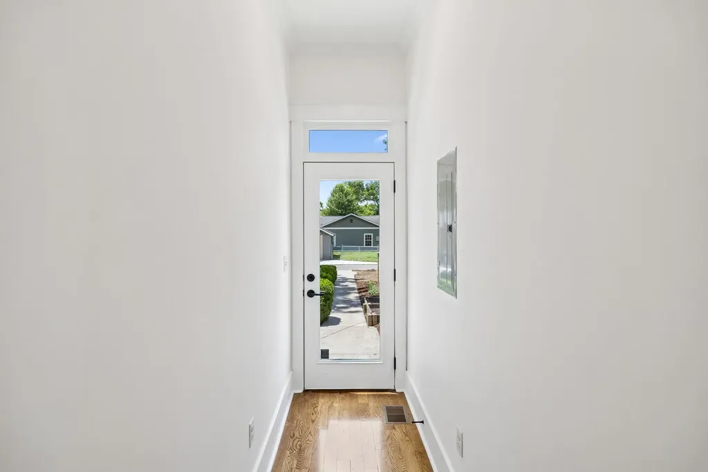 1212A Pennock Avenue Nashville TN 37207