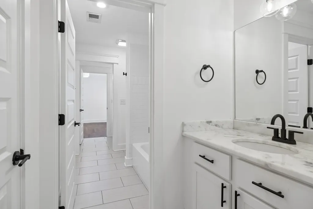 1212A Pennock Avenue Nashville TN 37207