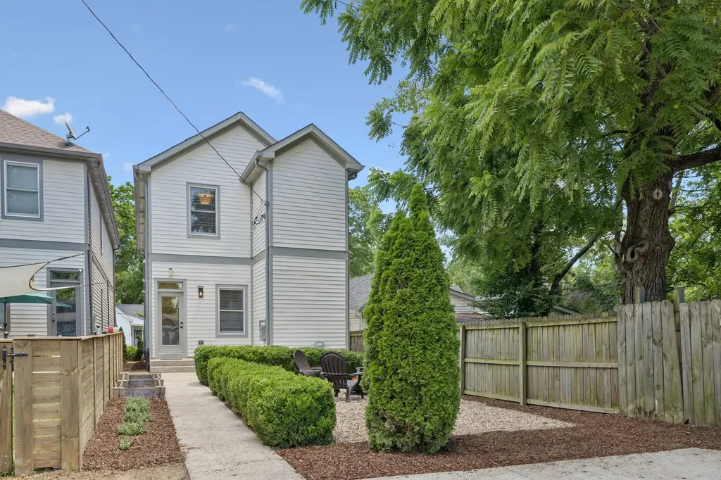 1212A Pennock Avenue Nashville TN 37207