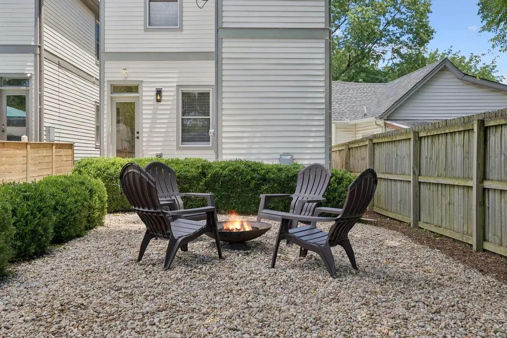 1212A Pennock Avenue Nashville TN 37207