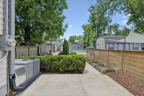 1212A Pennock Avenue Nashville TN 37207
