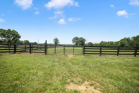 9520 Dyer Road Rockvale TN 37153
