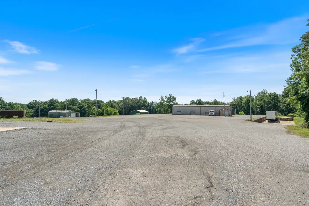 2898 Crestridge Drive Centerville TN 37033