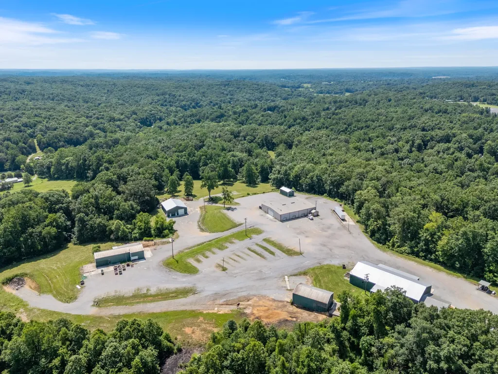 2898 Crestridge Drive Centerville TN 37033