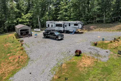 226 Skip Jack Lane Cadiz KY 42211