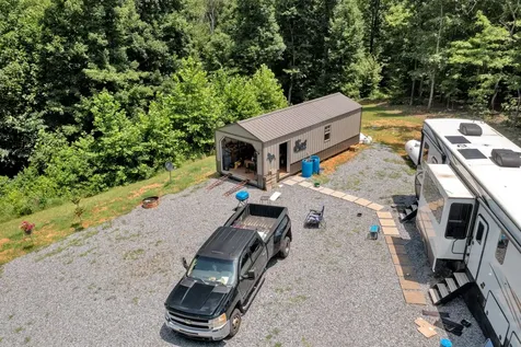 226 Skip Jack Lane Cadiz KY 42211