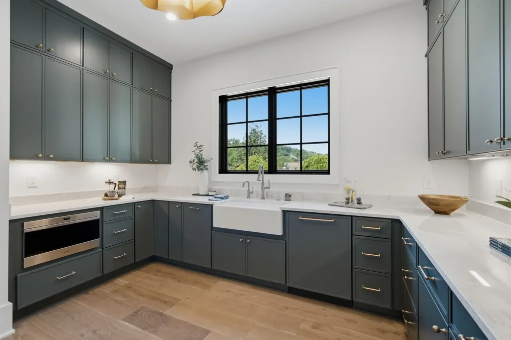 6544 Brownlee Drive Nashville TN 37205