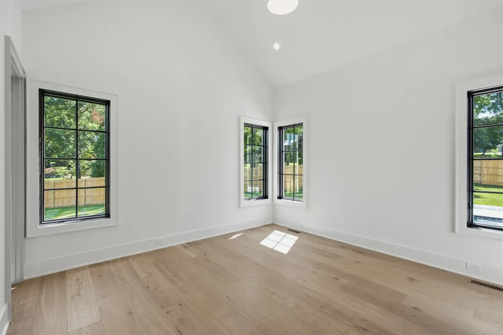 6544 Brownlee Drive Nashville TN 37205