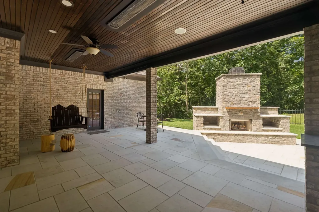 1008 Monroe Lane Brentwood TN 37027