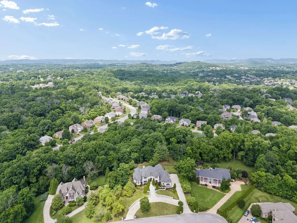 1008 Monroe Lane Brentwood TN 37027