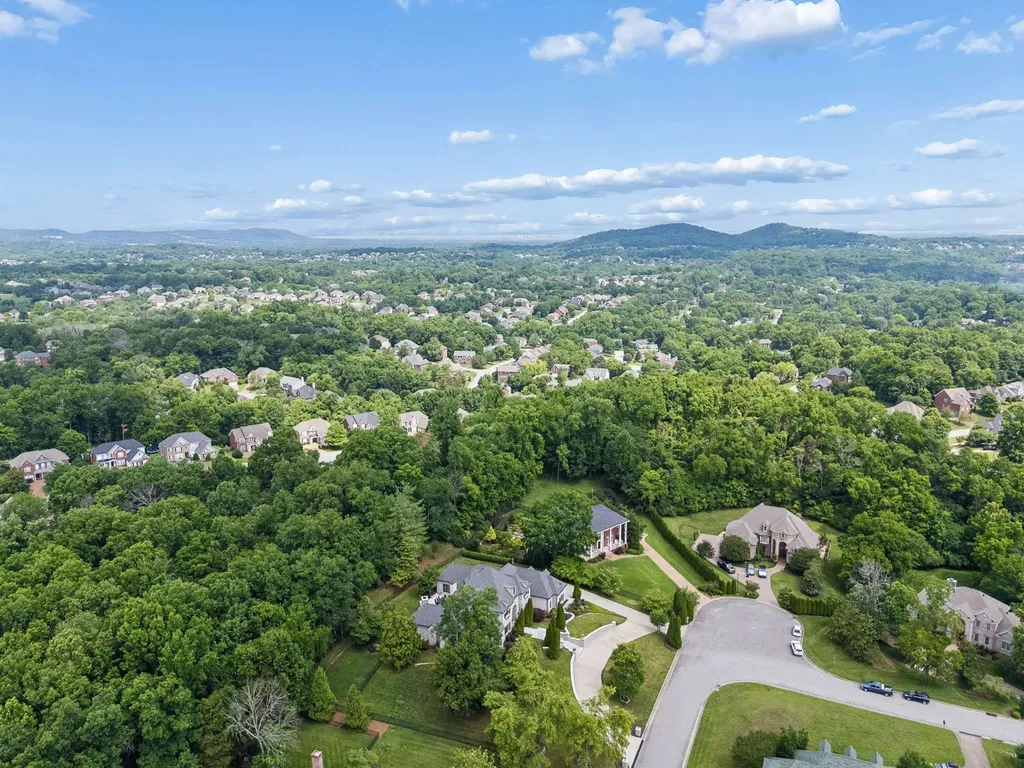 1008 Monroe Lane Brentwood TN 37027