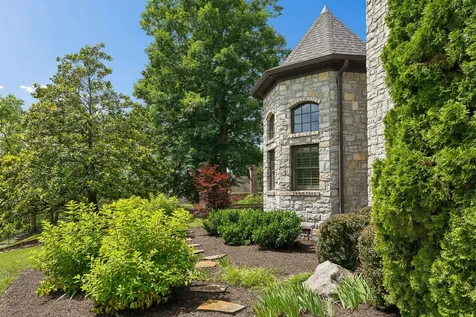 1008 Monroe Lane Brentwood TN 37027