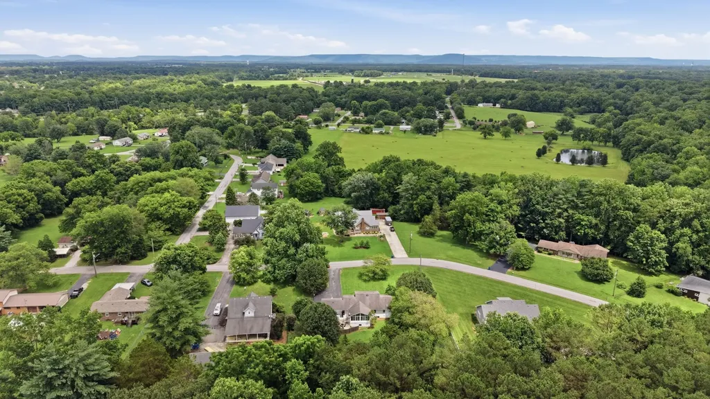 261 Hillcrest Road Manchester TN 37355