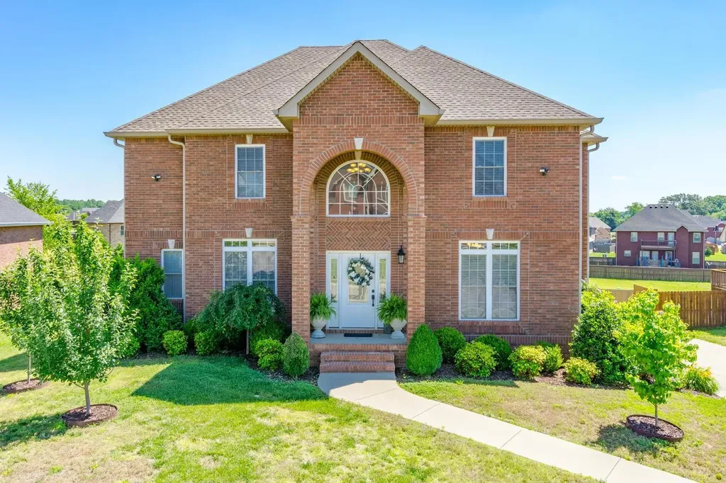 1533 Edgewater Lane Clarksville TN 37043