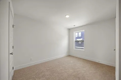 2441 E 17th Street Chattanooga TN 37404