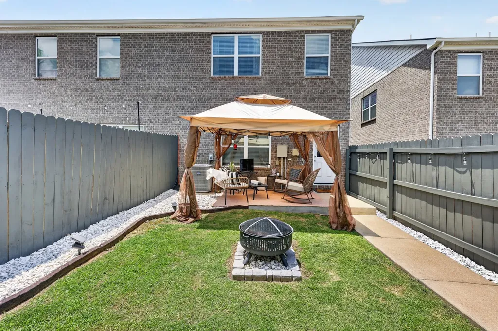 2009 Hardwick Pvt Lane Gallatin TN 37066