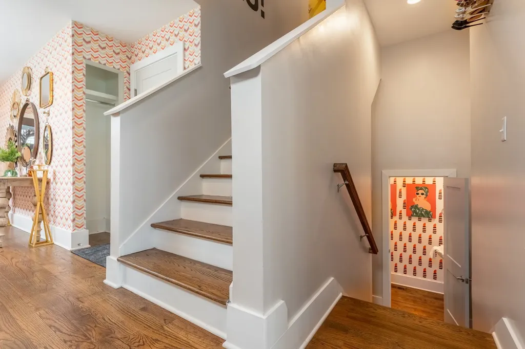 24 Fern Avenue Nashville TN 37207
