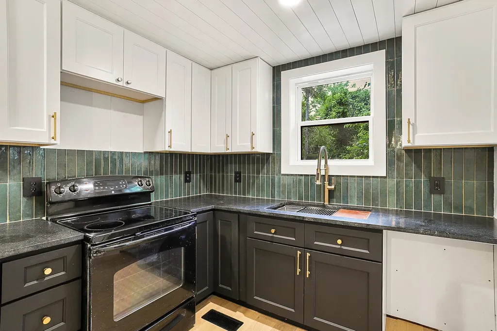 1230 Ardee Avenue Nashville TN 37216
