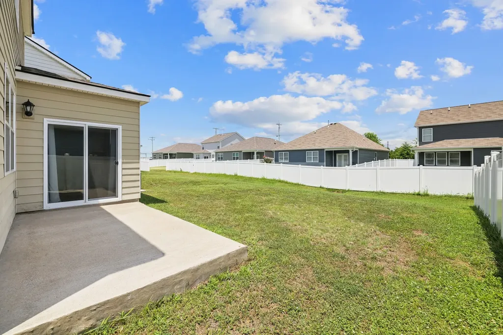 8016 Craighead Drive Lebanon TN 37087