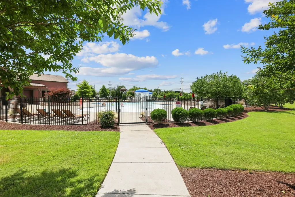 8016 Craighead Drive Lebanon TN 37087