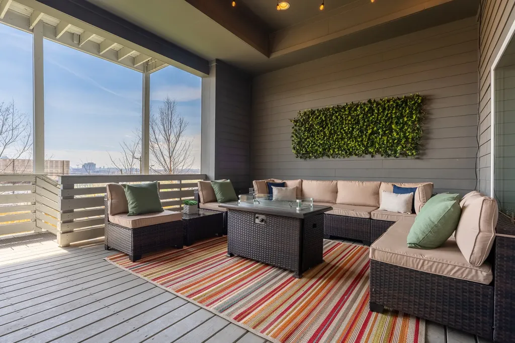 22 Fern Avenue Nashville TN 37207