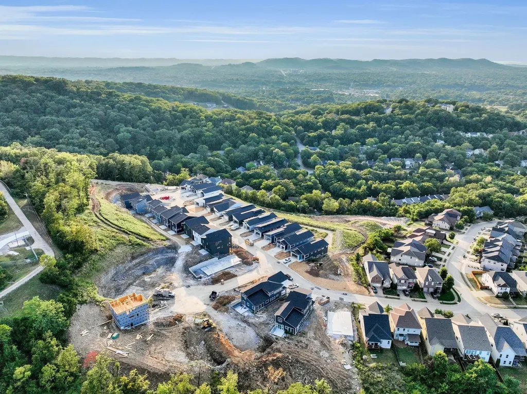 209 Walnutwood Lane Nashville TN 37211