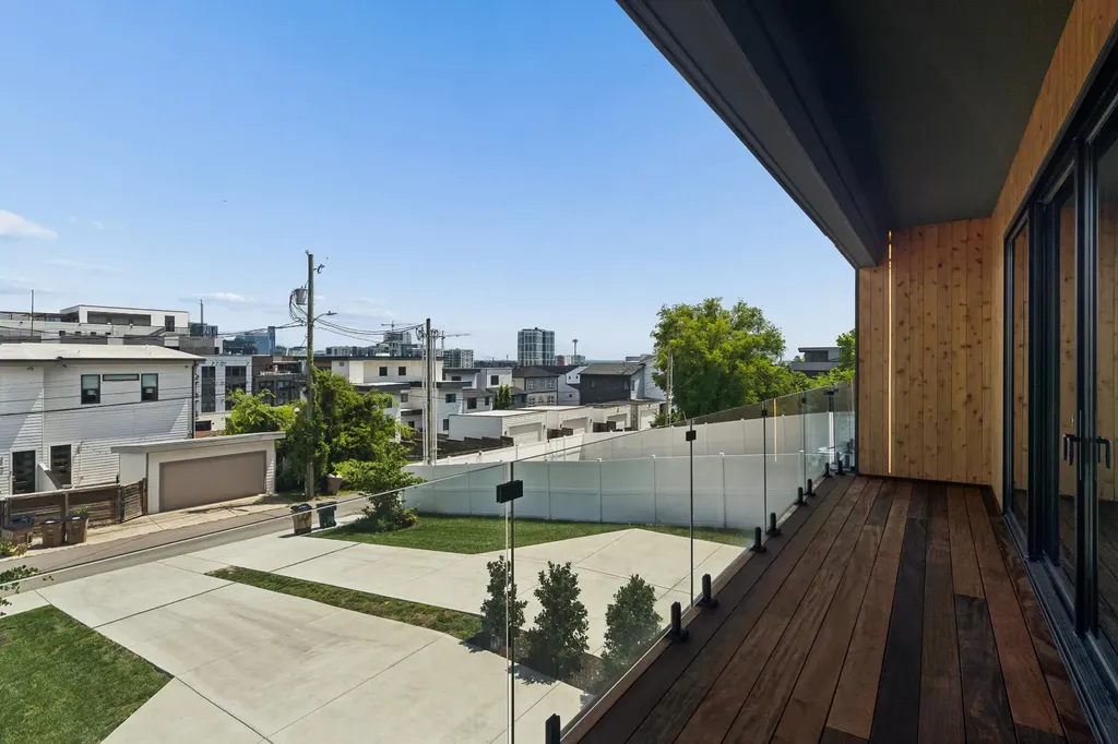 1076 Archer Street Nashville TN 37203