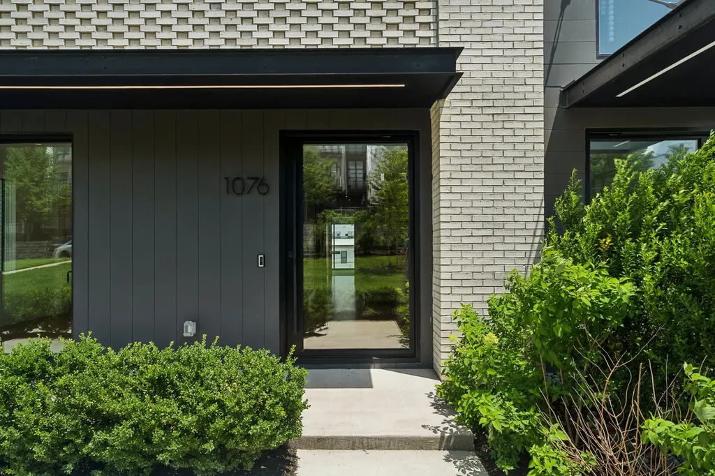 1076 Archer Street Nashville TN 37203