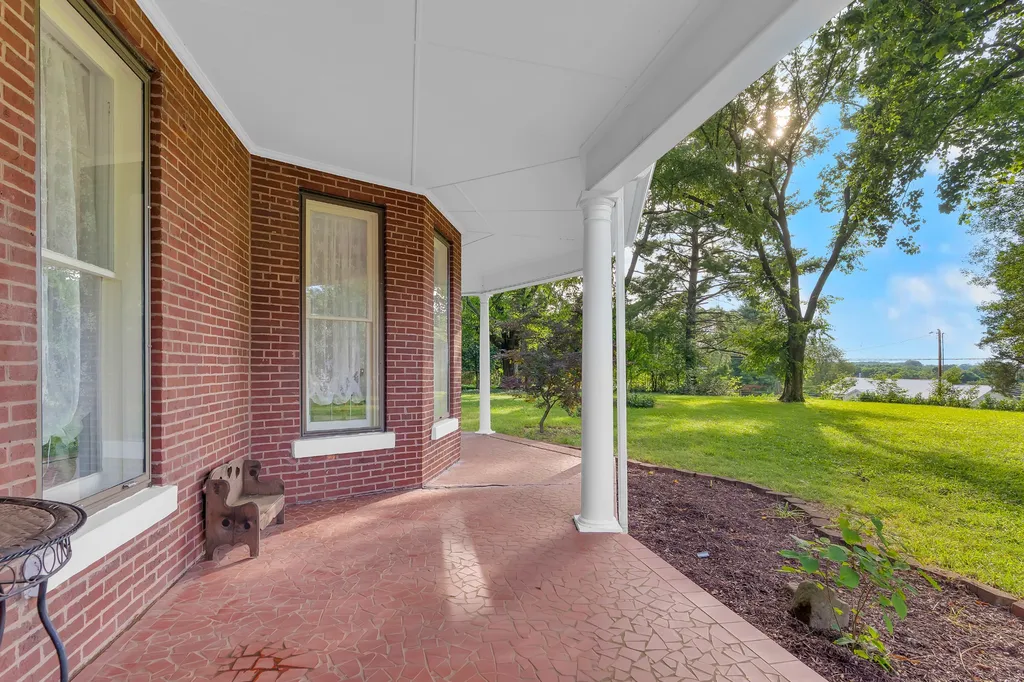 412 E Petty Lane Winchester TN 37398