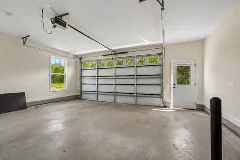 1990 Chicken Road Lebanon TN 37090