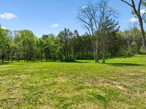 1990 Chicken Road Lebanon TN 37090