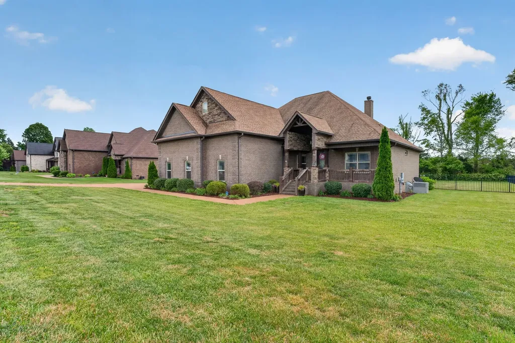 450 Cobblestone Way Mount Juliet TN 37122