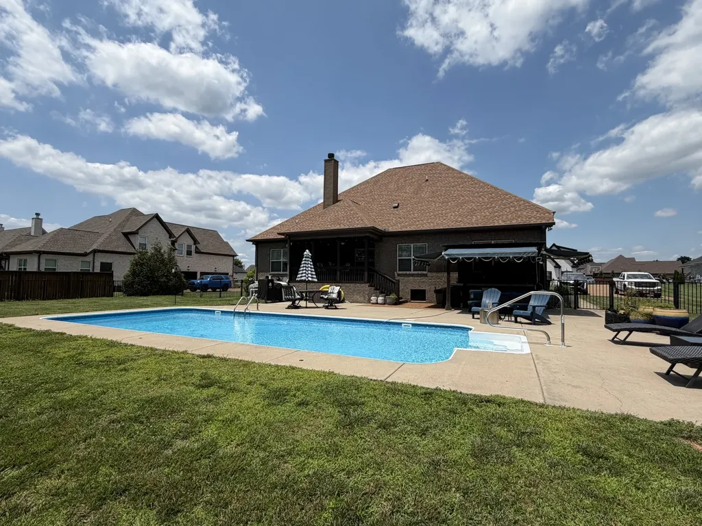 450 Cobblestone Way Mount Juliet TN 37122