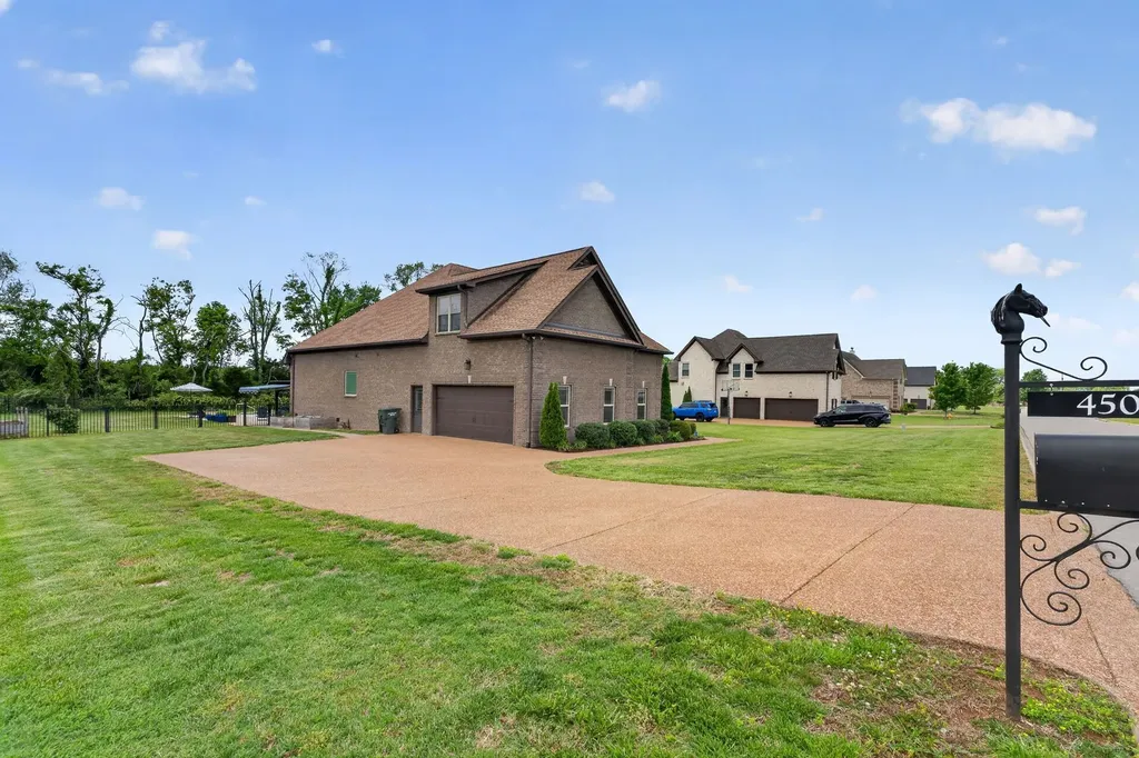 450 Cobblestone Way Mount Juliet TN 37122