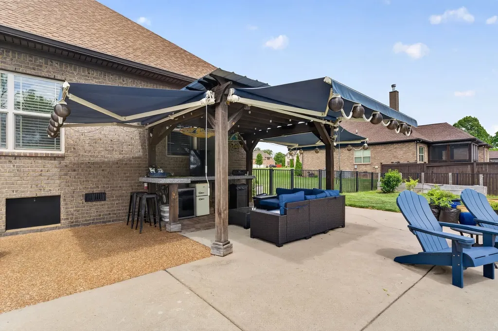 450 Cobblestone Way Mount Juliet TN 37122
