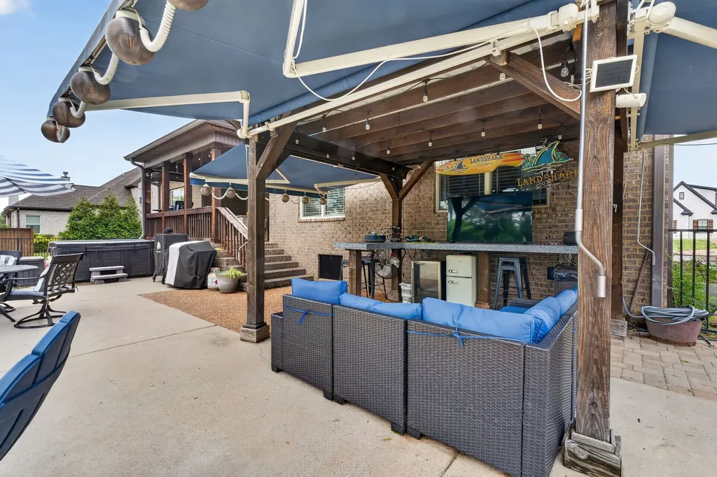 450 Cobblestone Way Mount Juliet TN 37122