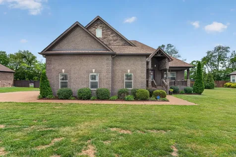 450 Cobblestone Way Mount Juliet TN 37122