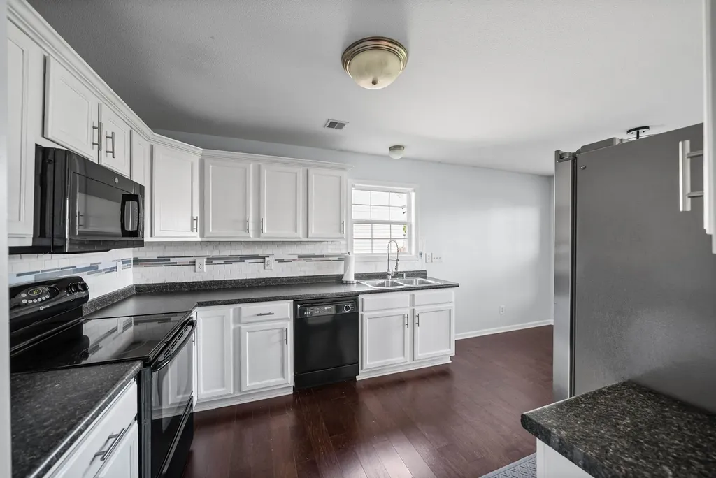 968 Cindy Jo Court Clarksville TN 37040