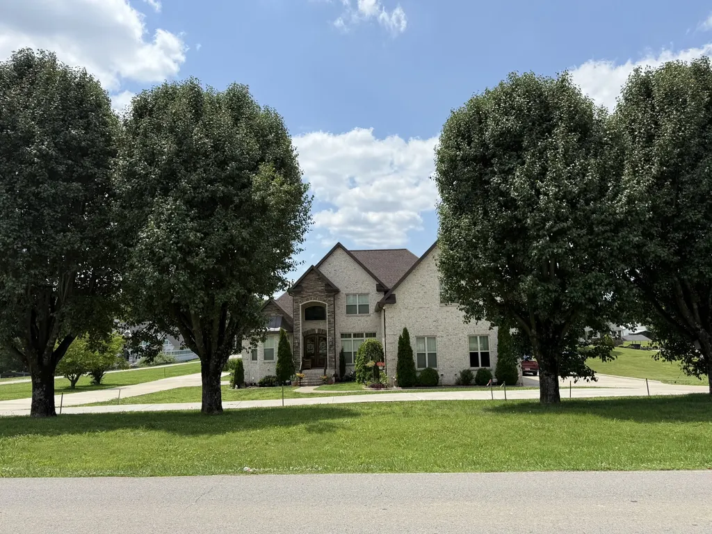 758 Waldron Road La Vergne TN 37086