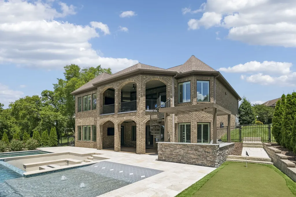 1149 Mccrory Circle Gallatin TN 37066
