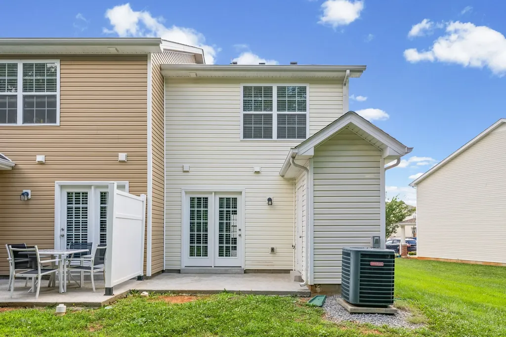 365 Sam Houston Circle Clarksville TN 37040