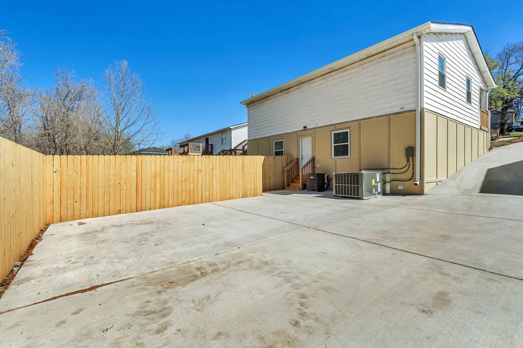 8115 Bonnafair Drive Hermitage TN 37076
