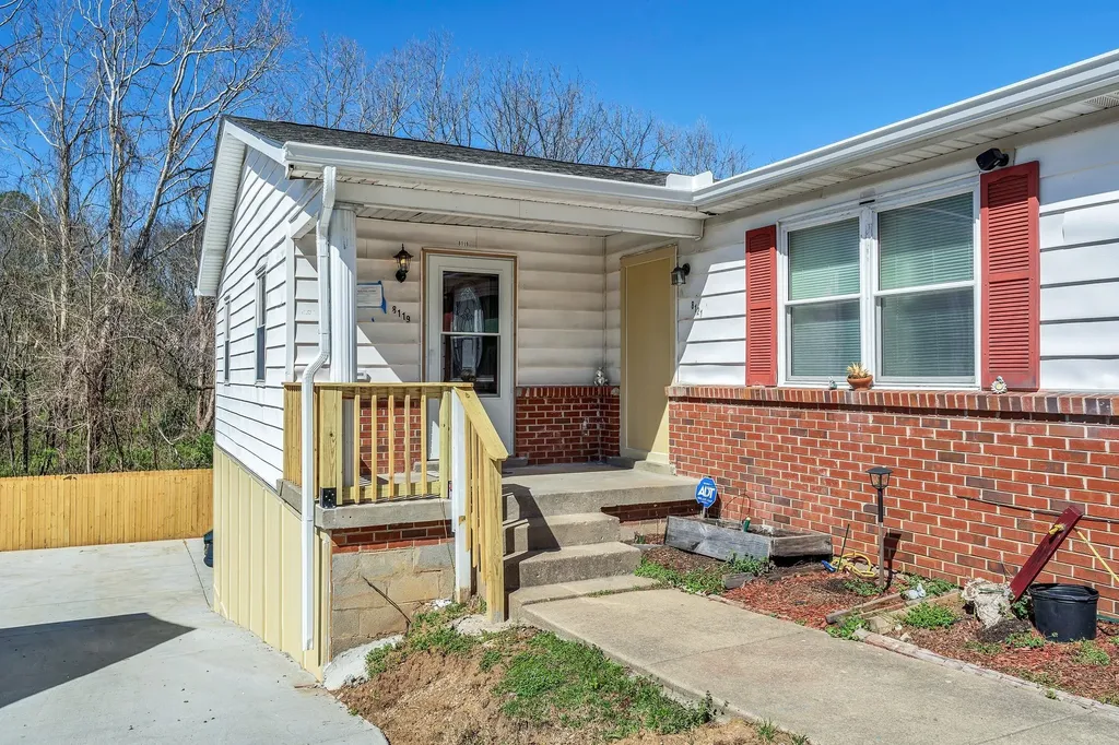 8117 Bonnafair Drive Hermitage TN 37076