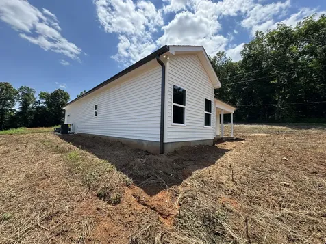 13 Hamby Drive Pelham TN 37366